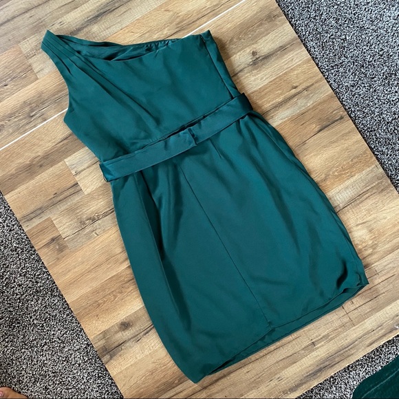 Pretty Emerald Green Mini Dress - Picture 1 of 4